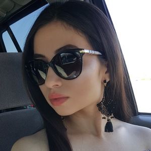 Meet your Posher, Victoria